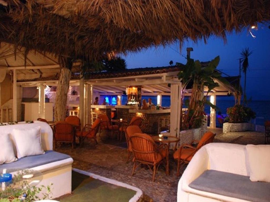 Taradella Hotel Alissos Екстериор снимка