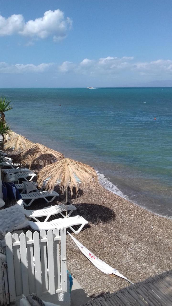 Taradella Hotel Alissos Екстериор снимка