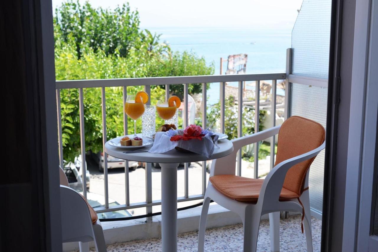 Taradella Hotel Alissos Екстериор снимка